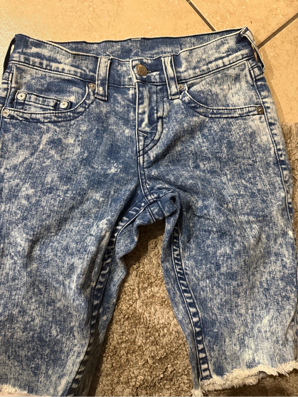 True Religion Ricky denim relaxed straight shorts size 28